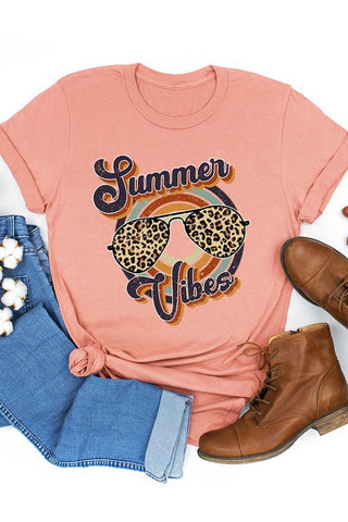 Retro mama graphic tee